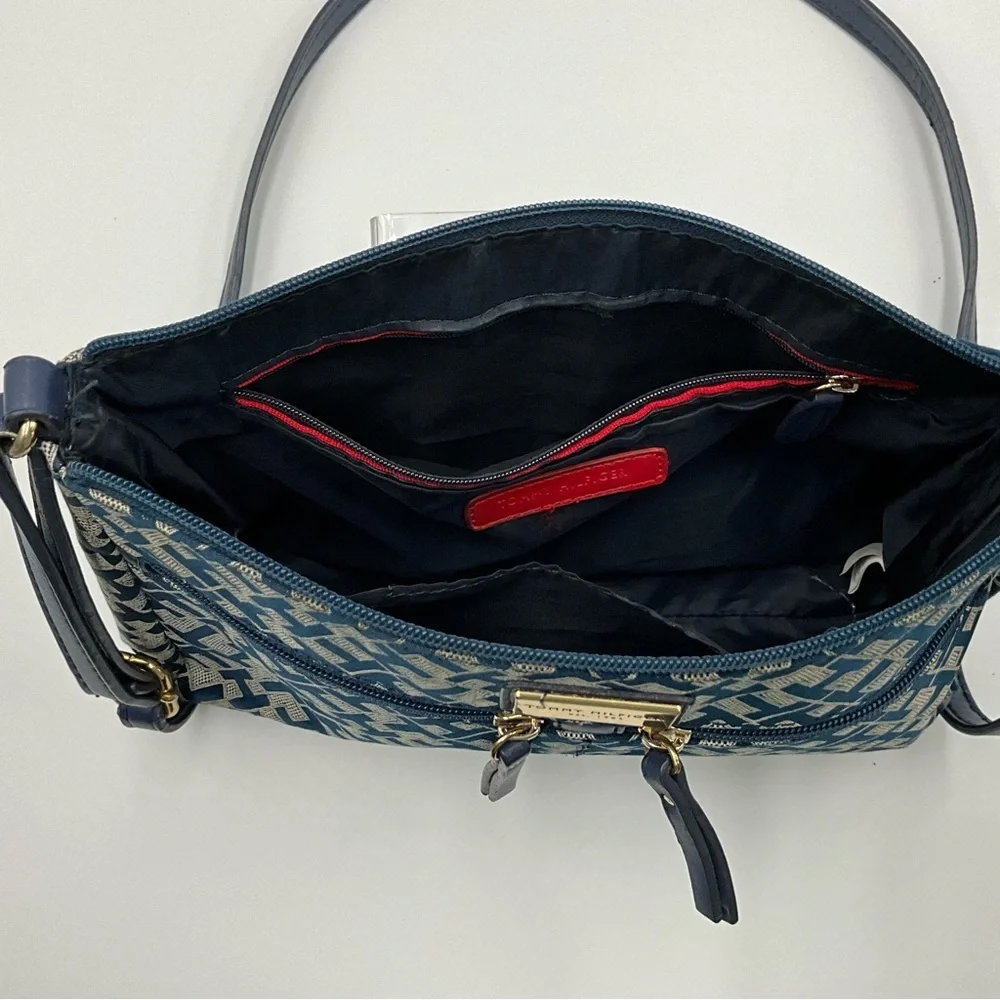 Tommy Hilfiger Crossbody Bag Navy and Cream